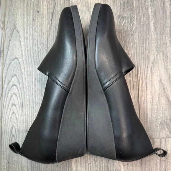 Aerosoles Womens Black Wedge Heel Slip On Shoes‎ Size 9 - Picture 2 of 8